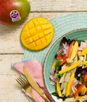 Pastasalade met mango en ham