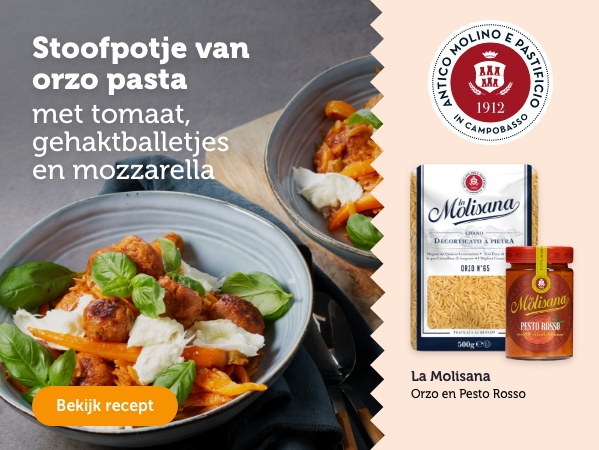 Stoofpotje van orzo pasta met tomaat, gehaktballetjes en mozzarella