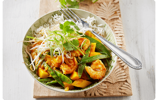 Gele curry met mango en garnalen 🥭