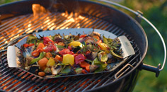 Gegrilde groenten uit de groentekorf
