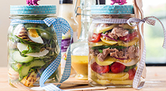 Salades in een pot