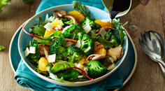 Salade met broccoli en oesterzwammen