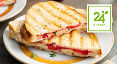 Tosti brie met kersen Tosti brie met kersen
