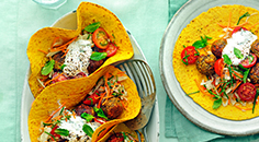 Wraps met falafel, groenten en kruidenyoghurt