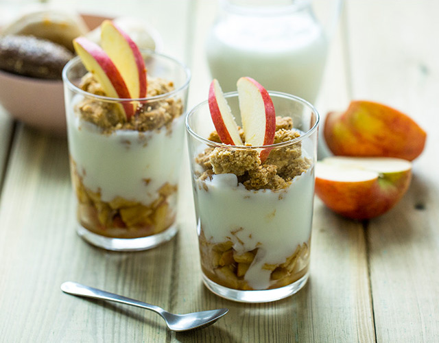 Appel-kaneelyoghurt met crumble | Bekijk recept