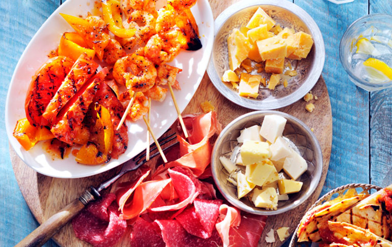 Borrelen bij de BBQ | Bekijk borrelplank