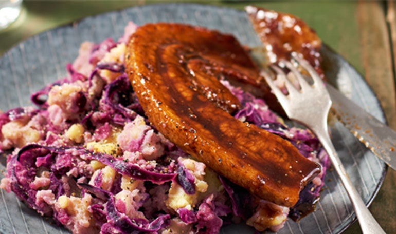 Rode kool stamppot met speklappen | Naar recept