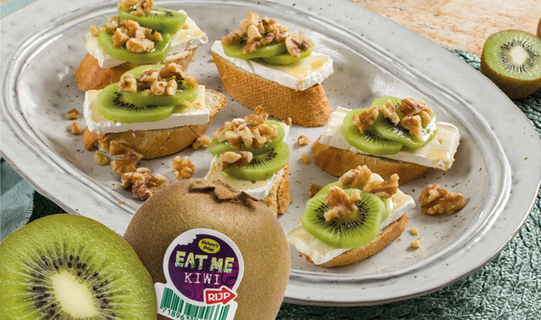 Stokbroodje brie met kiwi | Proef nu!