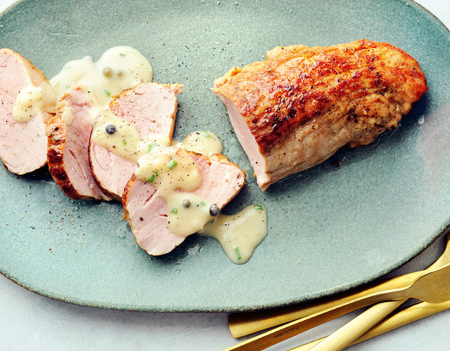 Feestelijke varkenshaas met peperroomsaus | Naar recept