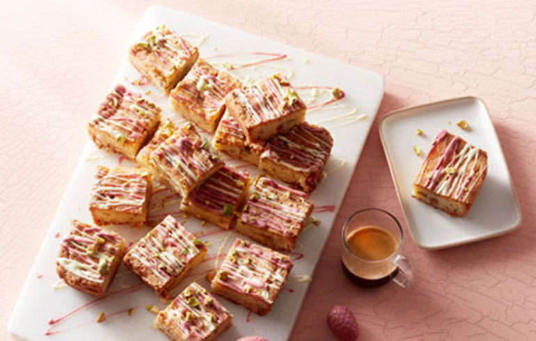 Blondie met pistachenoten | Bekijk recept