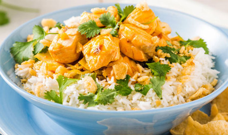 Thaise zalm met rijst en roerbakgroenten | Bekijk recept