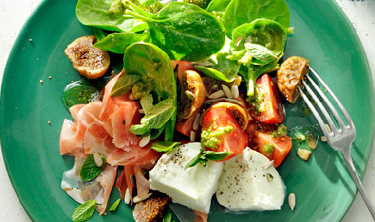 Spinazie-tomaatsalade | Bekijk recept