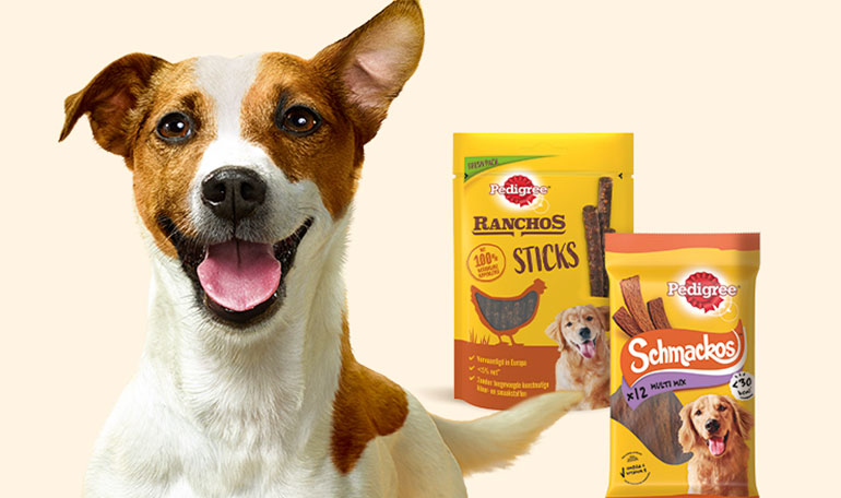 Dierendag vier je met PEDIGREE® snacks | Probeer nu