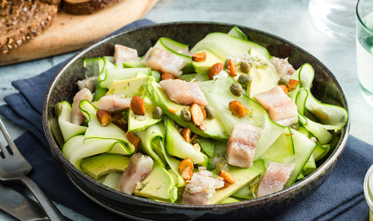 De lekkerste Hollandse Nieuwe haring! | Bekijk recept