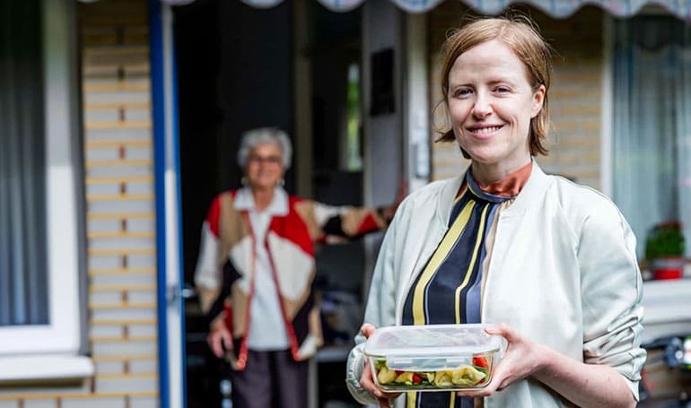 PLUS steunt Stichting Thuisgekookt | Lees meer