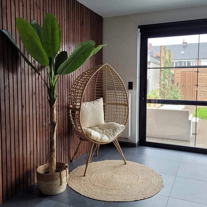 Egg chair